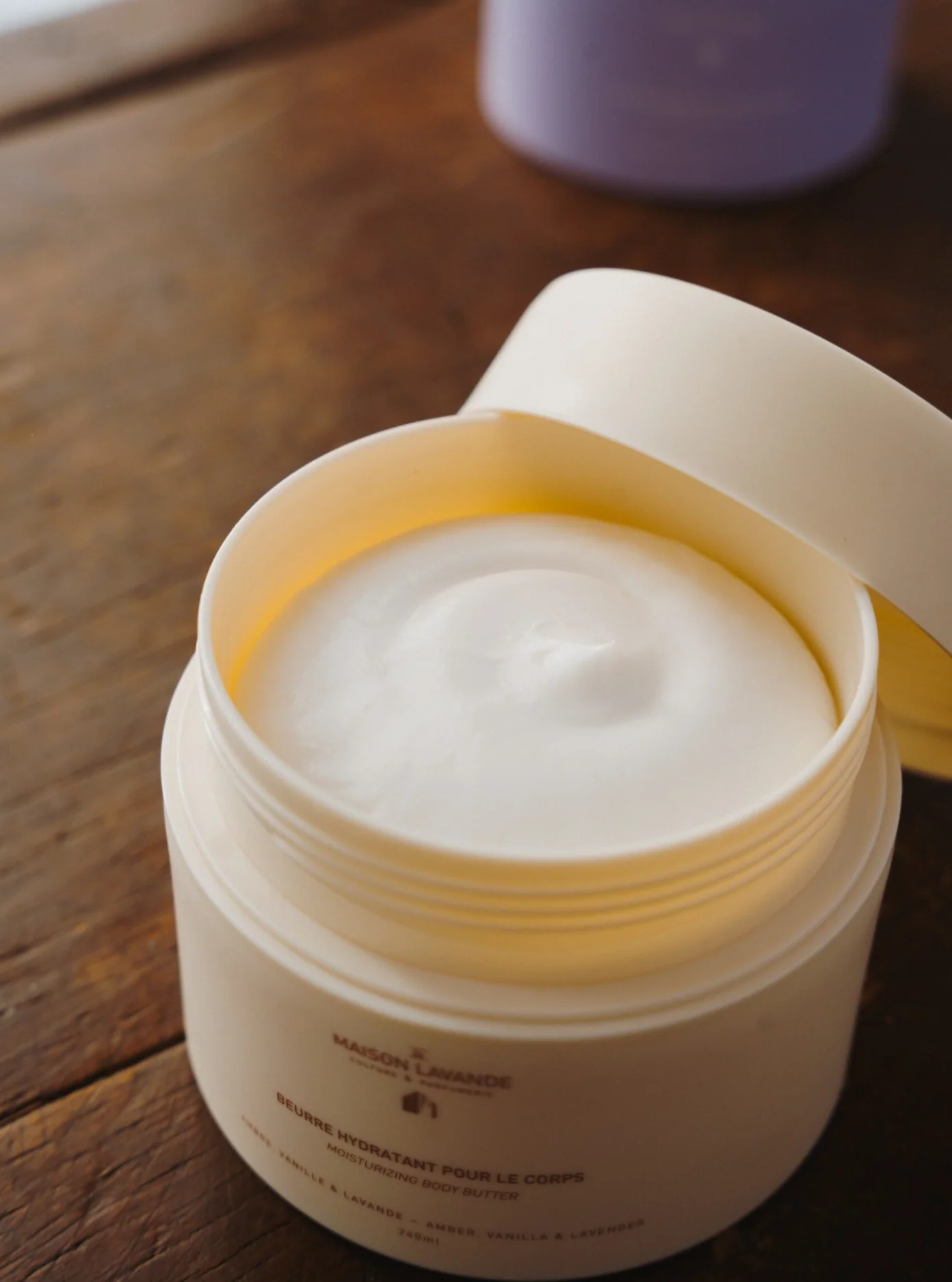 Beurre hydratant pour le corps – Ambre, vanille & lavande - Image 3