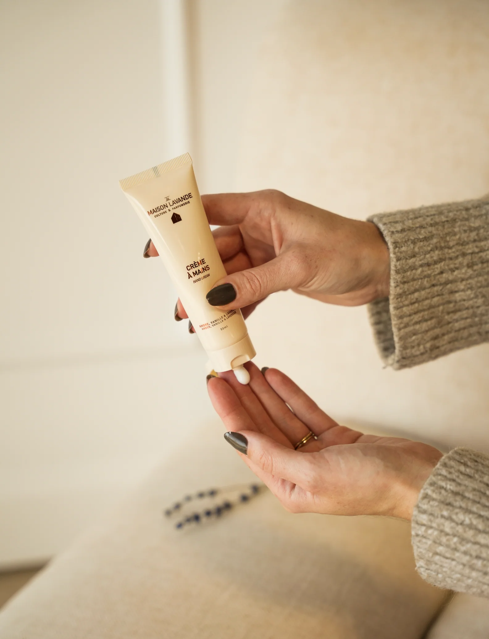 Crème à mains - Ambre, Vanille & lavande - Image 3
