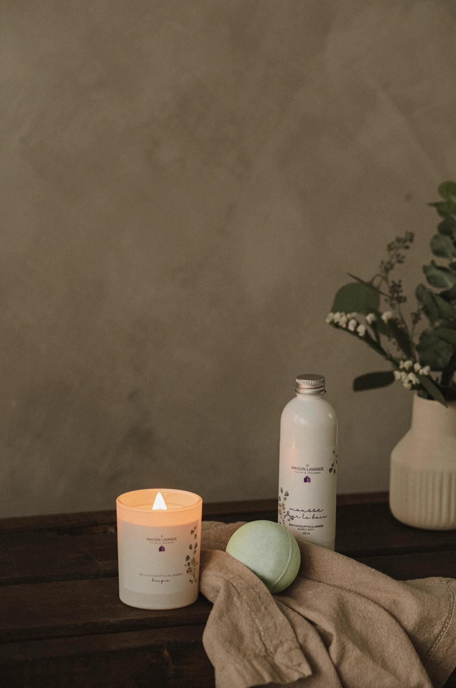 Bombe pour le bain - Bois d'eucalyptus & lavande - Image 3