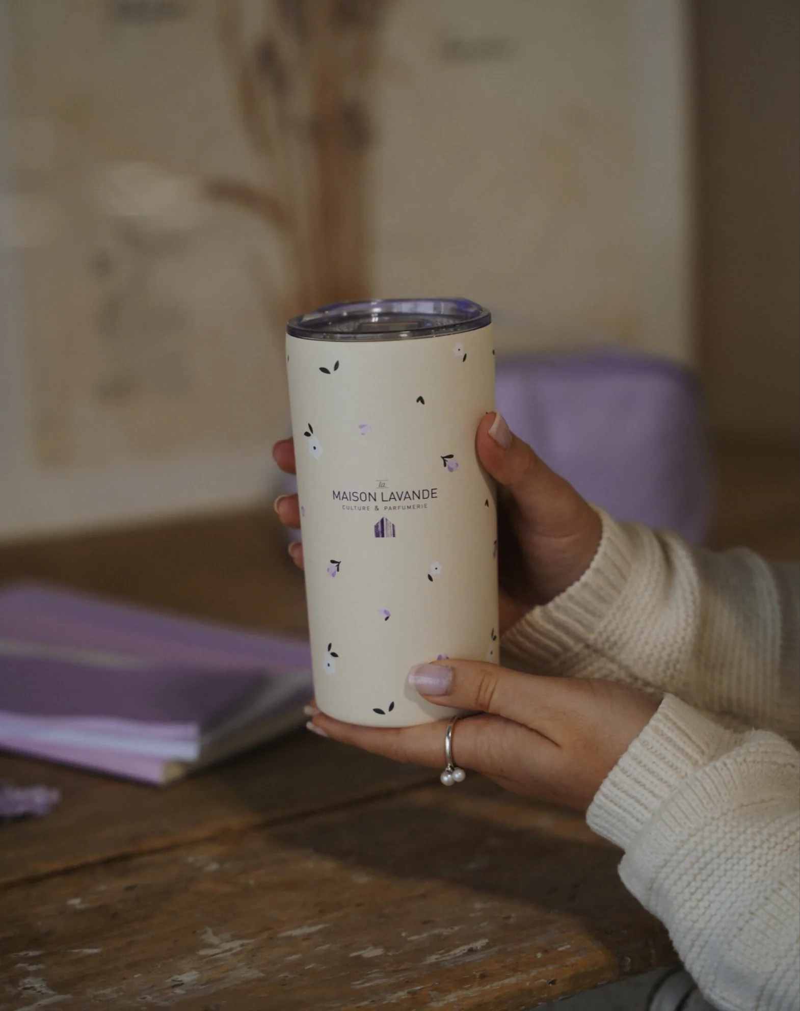 Tasse de transport isotherme - Fleurs & vanille - Image 2